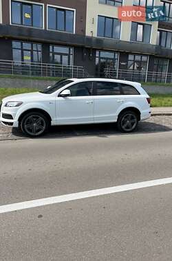 Внедорожник / Кроссовер Audi Q7 2014 в 