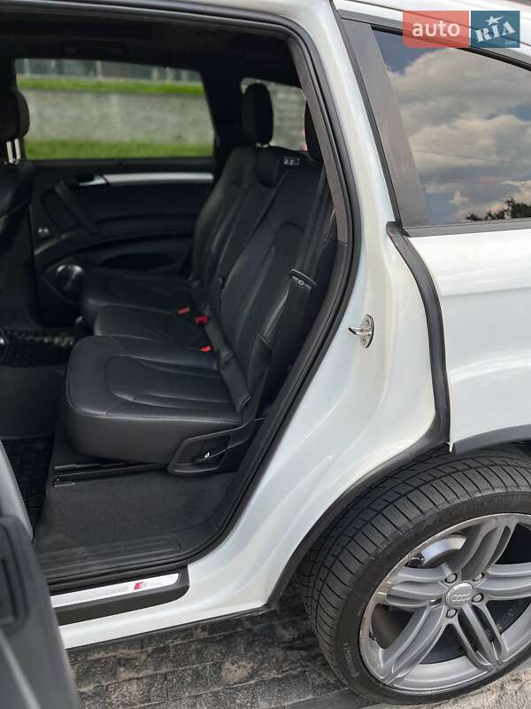 Внедорожник / Кроссовер Audi Q7 2014 в Чернигове