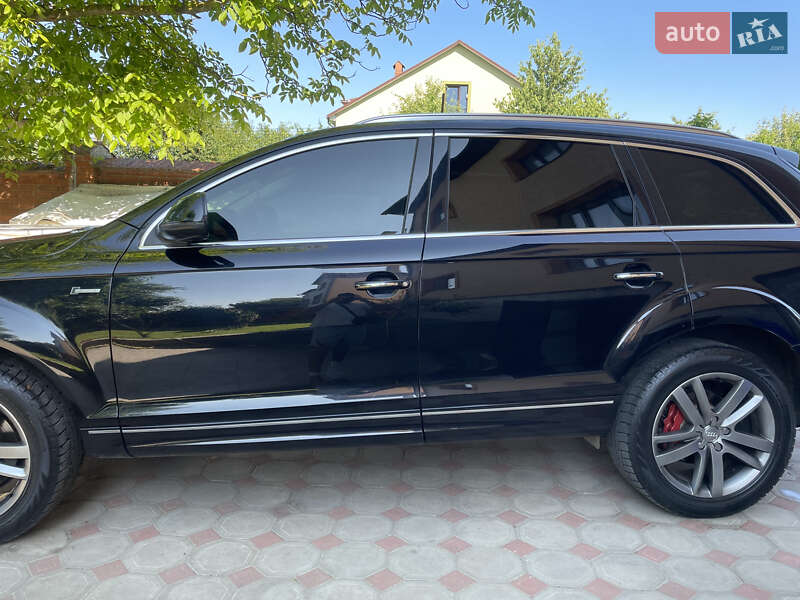 Позашляховик / Кросовер Audi Q7 2013 в Львові