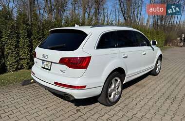 Внедорожник / Кроссовер Audi Q7 2013 в 