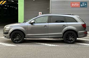 Внедорожник / Кроссовер Audi Q7 2014 в 