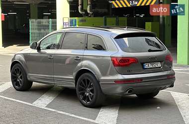 Внедорожник / Кроссовер Audi Q7 2014 в 