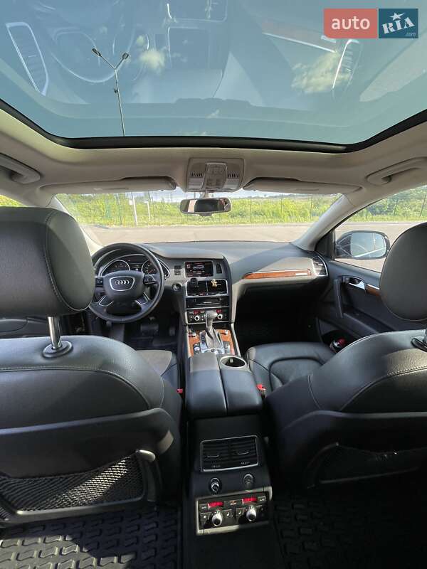 Позашляховик / Кросовер Audi Q7 2013 в Рівному