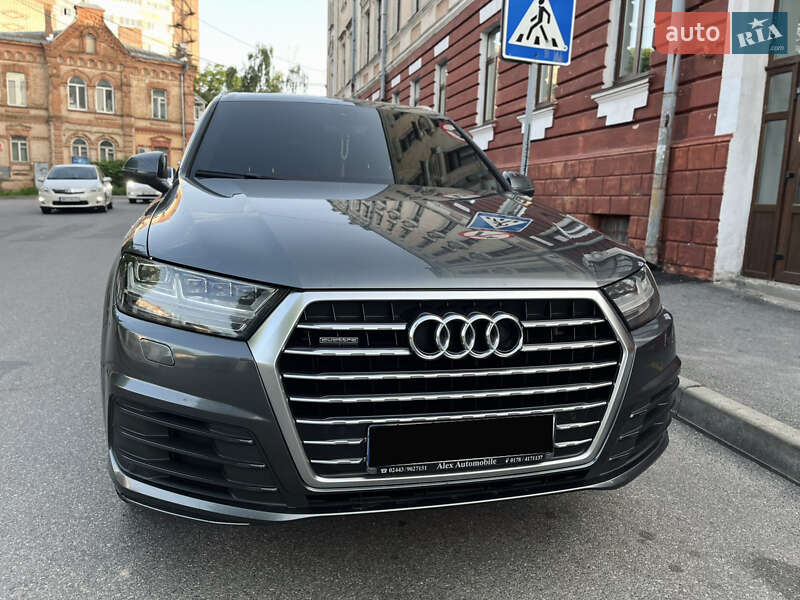 Внедорожник / Кроссовер Audi Q7 2016 в Виннице