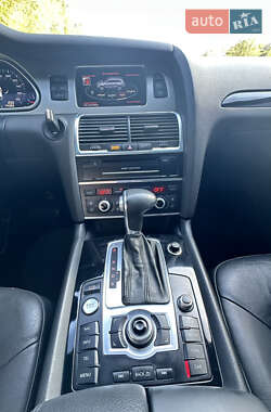 Внедорожник / Кроссовер Audi Q7 2014 в 