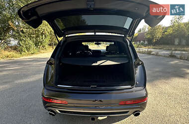Внедорожник / Кроссовер Audi Q7 2014 в 
