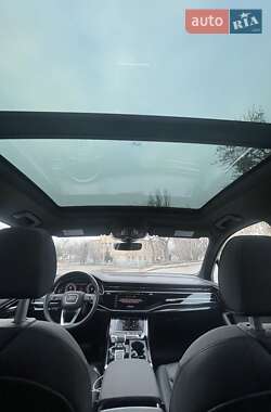 Внедорожник / Кроссовер Audi Q7 2019 в 