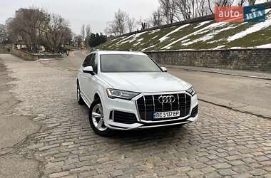Внедорожник / Кроссовер Audi Q7 2019 в 