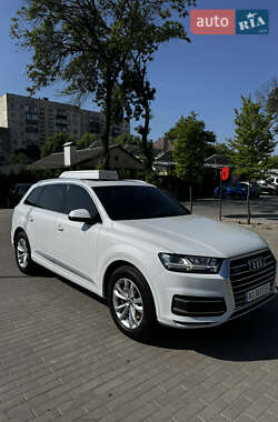 Позашляховик / Кросовер Audi Q7 2017 в 