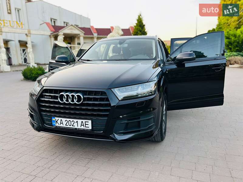 Позашляховик / Кросовер Audi Q7 2015 в Хмельницькому