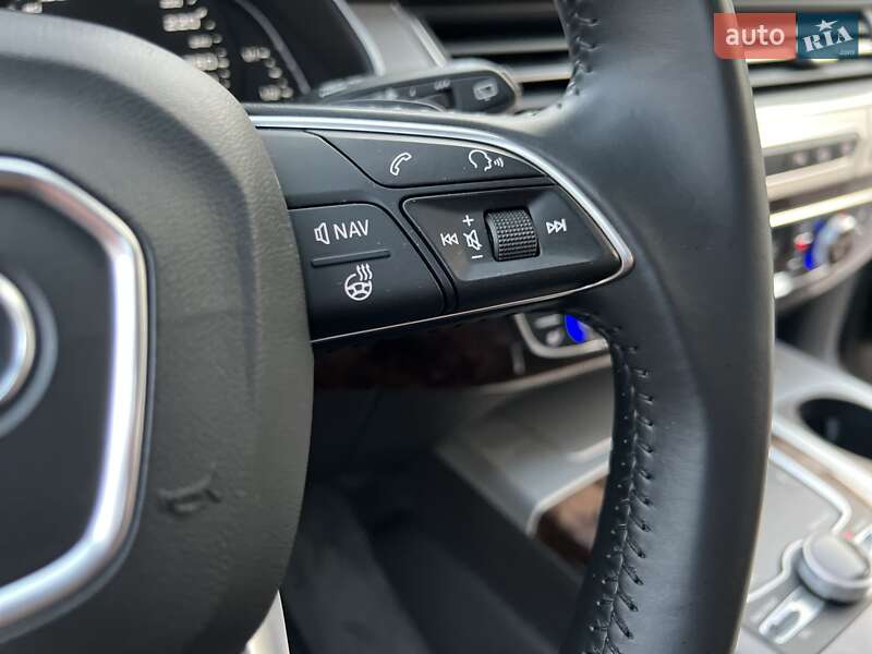 Позашляховик / Кросовер Audi Q7 2015 в Хмельницькому