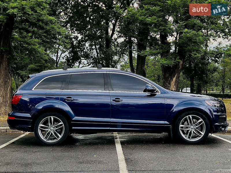 Позашляховик / Кросовер Audi Q7 2010 в Миколаєві