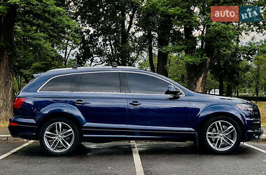 Внедорожник / Кроссовер Audi Q7 2010 в 