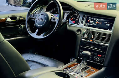 Внедорожник / Кроссовер Audi Q7 2010 в 