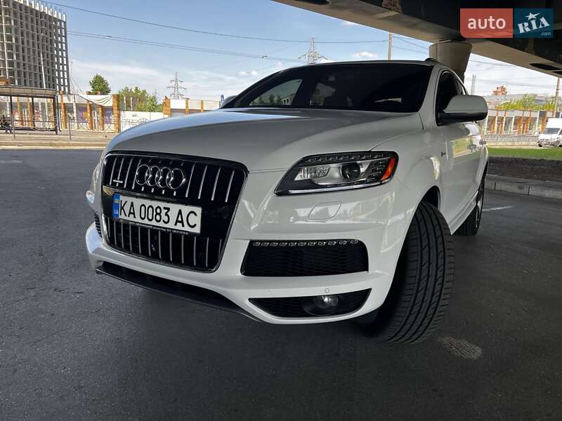 Внедорожник / Кроссовер Audi Q7 2015 в Киеве