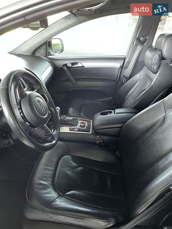 Внедорожник / Кроссовер Audi Q7 2015 в Киеве