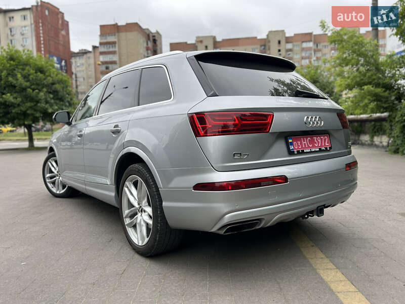 Позашляховик / Кросовер Audi Q7 2018 в Івано-Франківську