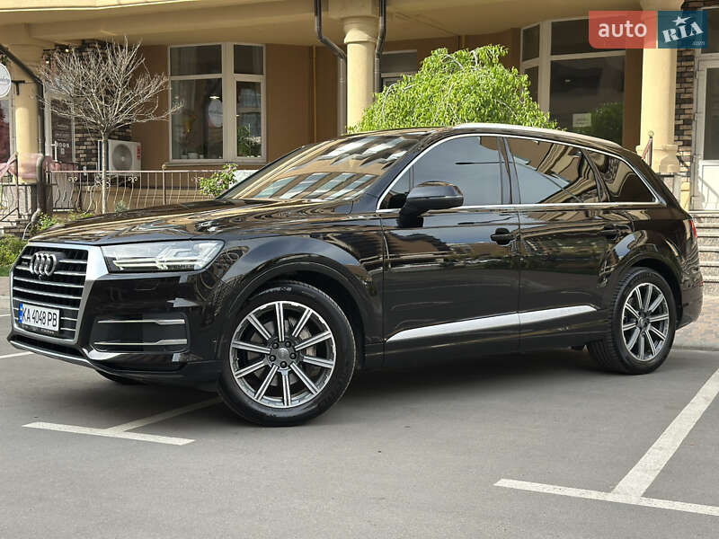 Позашляховик / Кросовер Audi Q7 2016 в Києві