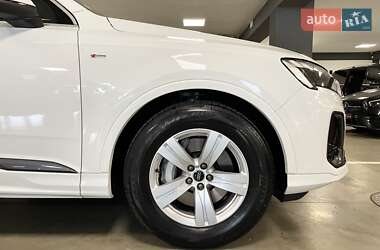 Внедорожник / Кроссовер Audi Q7 2025 в 