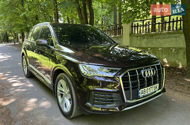 Внедорожник / Кроссовер Audi Q7 2020 в 