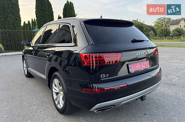 Внедорожник / Кроссовер Audi Q7 2019 в 
