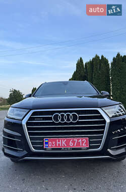 Внедорожник / Кроссовер Audi Q7 2019 в 