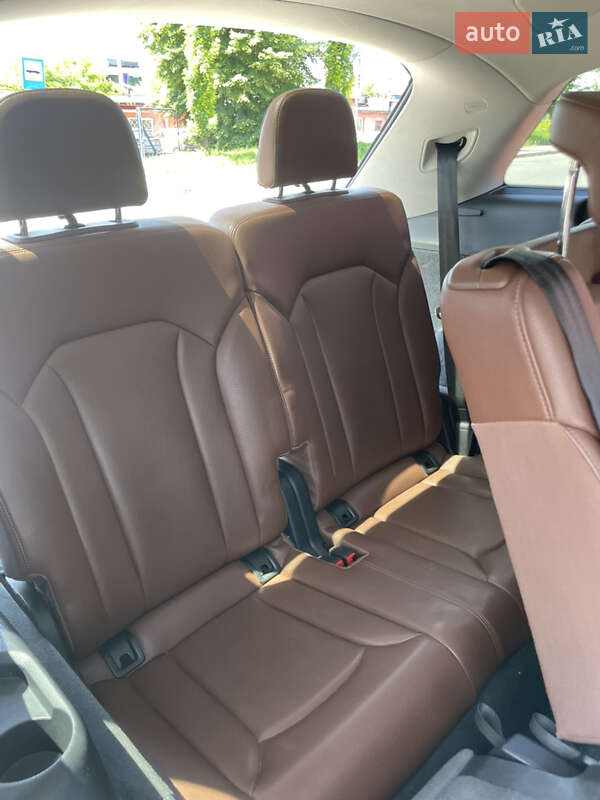 Позашляховик / Кросовер Audi Q7 2019 в Рава-Руській