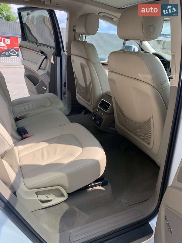 Внедорожник / Кроссовер Audi Q7 2015 в Хмельницком
