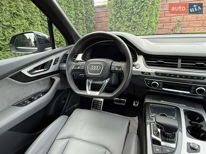 Внедорожник / Кроссовер Audi Q7 2017 в Ровно фото 73 Внедорожник / Кроссовер Audi Q7 2017 в Ровно
