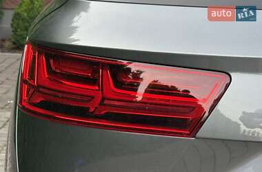 Внедорожник / Кроссовер Audi Q7 2017 в 