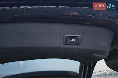 Позашляховик / Кросовер Audi Q7 2013 в 
