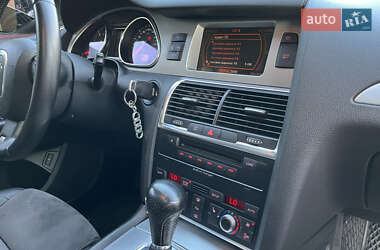 Внедорожник / Кроссовер Audi Q7 2008 в 