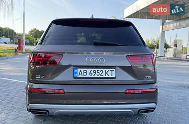 Внедорожник / Кроссовер Audi Q7 2018 в 