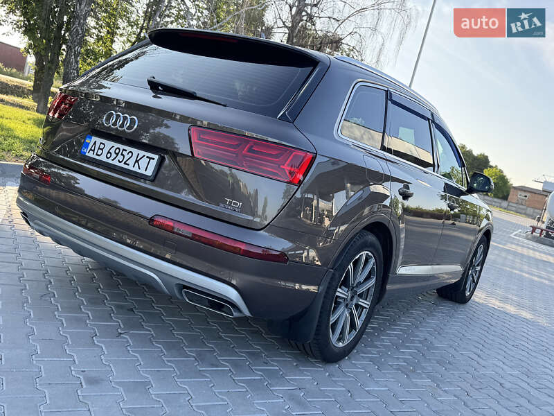 Позашляховик / Кросовер Audi Q7 2018 в Тульчині