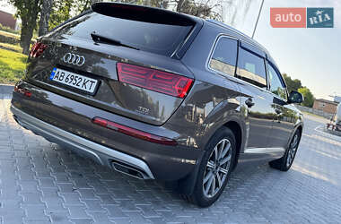 Внедорожник / Кроссовер Audi Q7 2018 в 