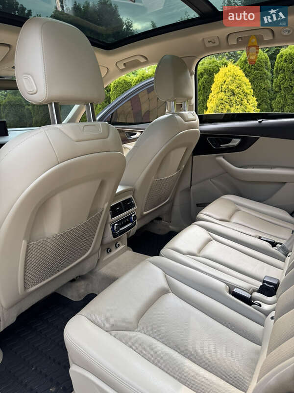Позашляховик / Кросовер Audi Q7 2018 в Тернополі