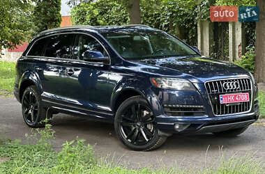 Позашляховик / Кросовер Audi Q7 2013 в 