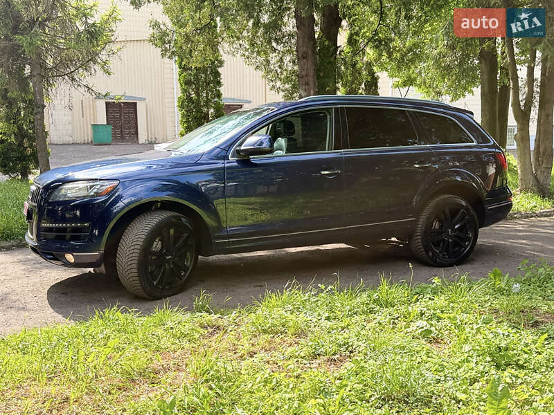 Позашляховик / Кросовер Audi Q7 2013 в Дубні