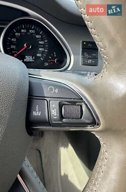 Внедорожник / Кроссовер Audi Q7 2013 в 