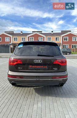 Внедорожник / Кроссовер Audi Q7 2013 в 