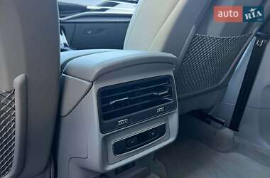 Внедорожник / Кроссовер Audi Q7 2022 в 