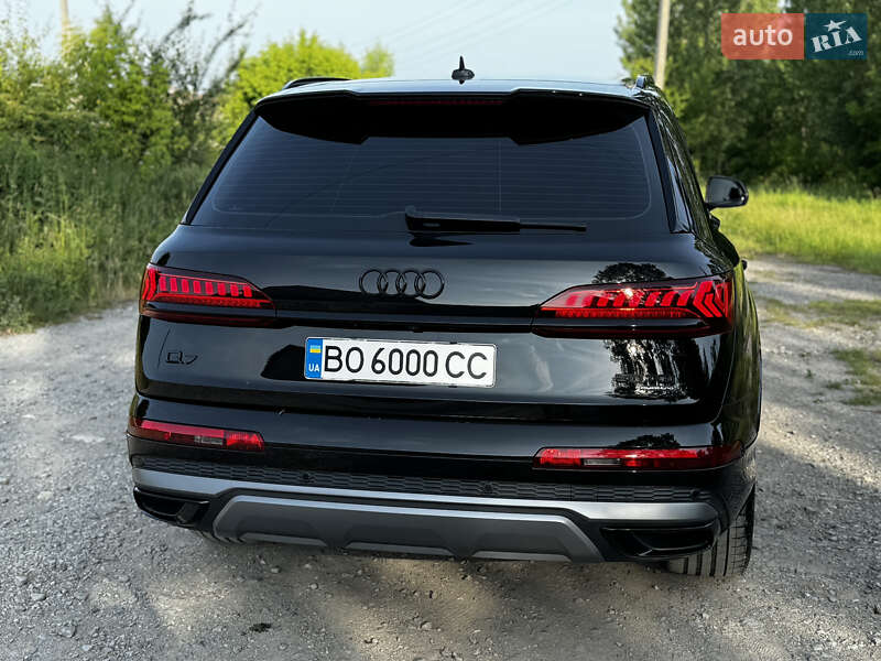 Позашляховик / Кросовер Audi Q7 2021 в Тернополі