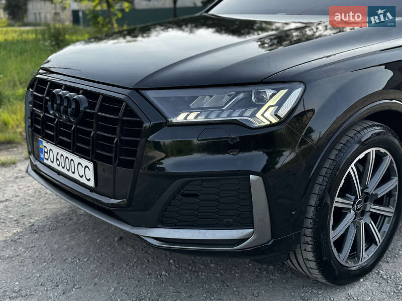 Позашляховик / Кросовер Audi Q7 2021 в Тернополі