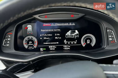 Внедорожник / Кроссовер Audi Q7 2021 в 