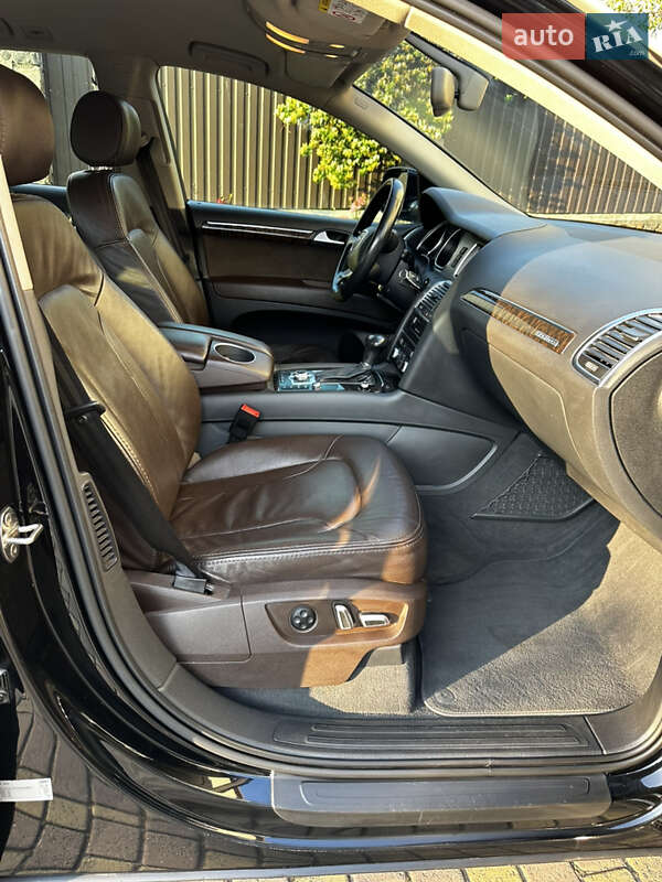 Позашляховик / Кросовер Audi Q7 2015 в Умані