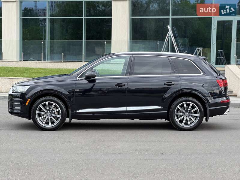 Позашляховик / Кросовер Audi Q7 2016 в Дніпрі