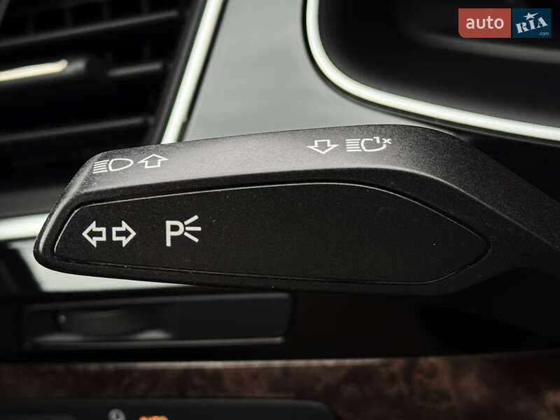 Позашляховик / Кросовер Audi Q7 2016 в Дніпрі