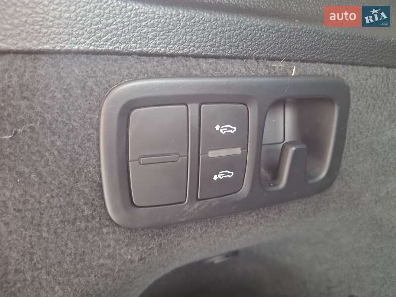 Позашляховик / Кросовер Audi Q7 2016 в Вінниці