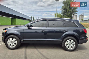 Позашляховик / Кросовер Audi Q7 2007 в 