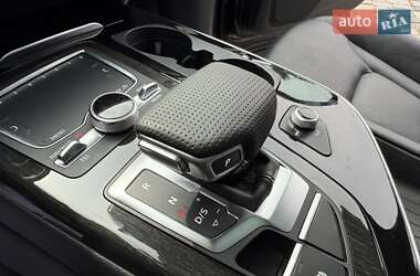 Позашляховик / Кросовер Audi Q7 2016 в 